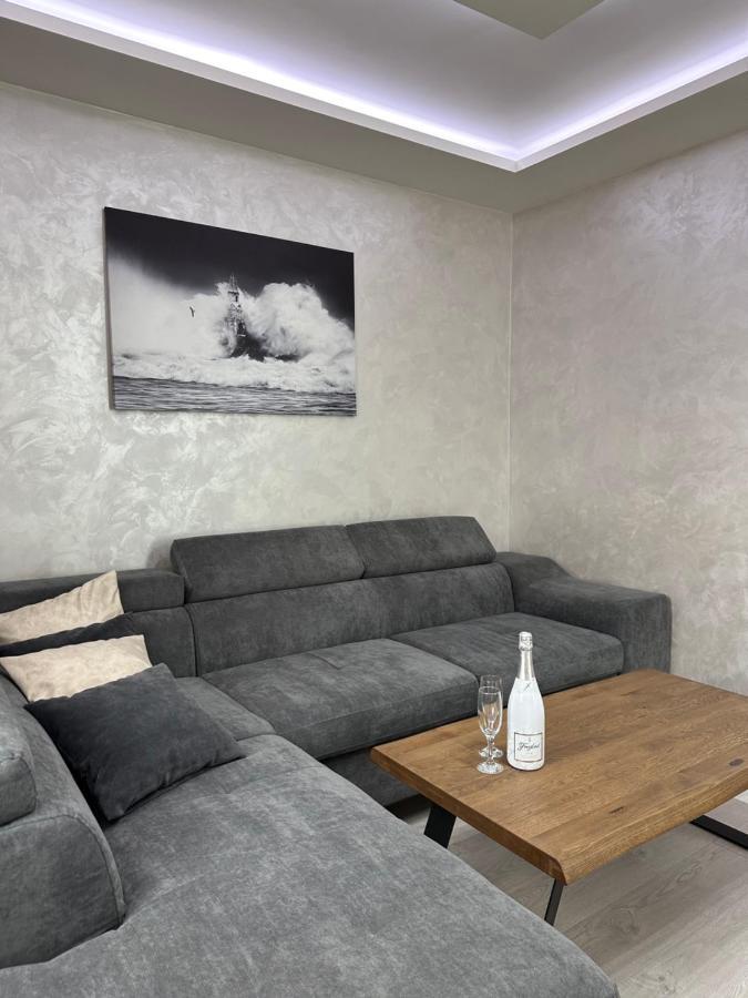 Елегантен Двустаен Апартамент Four Seasons Burgas City Exteriér fotografie