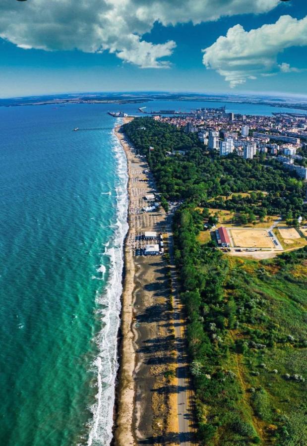 Елегантен Двустаен Апартамент Four Seasons Burgas City Exteriér fotografie